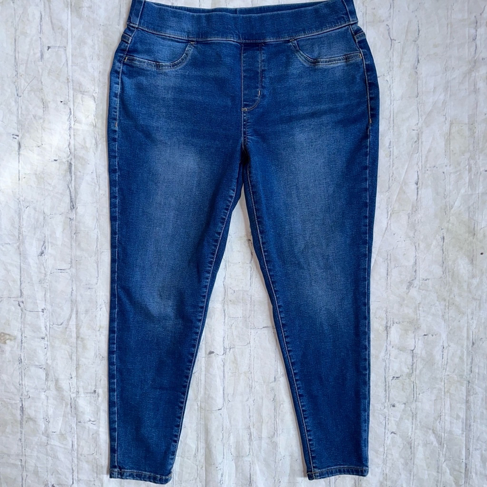 NWOT Women's Size 12P St John's Bay Pull On Skinny Leg Jeggings Denim Jeans